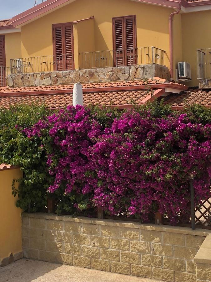 B&B Il Mirto Bianco San Giovanni Suèrgiu Exterior foto